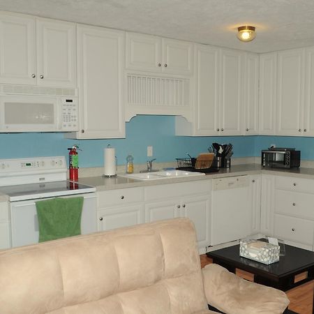 The M-22 Inn Glen Arbor Extérieur photo