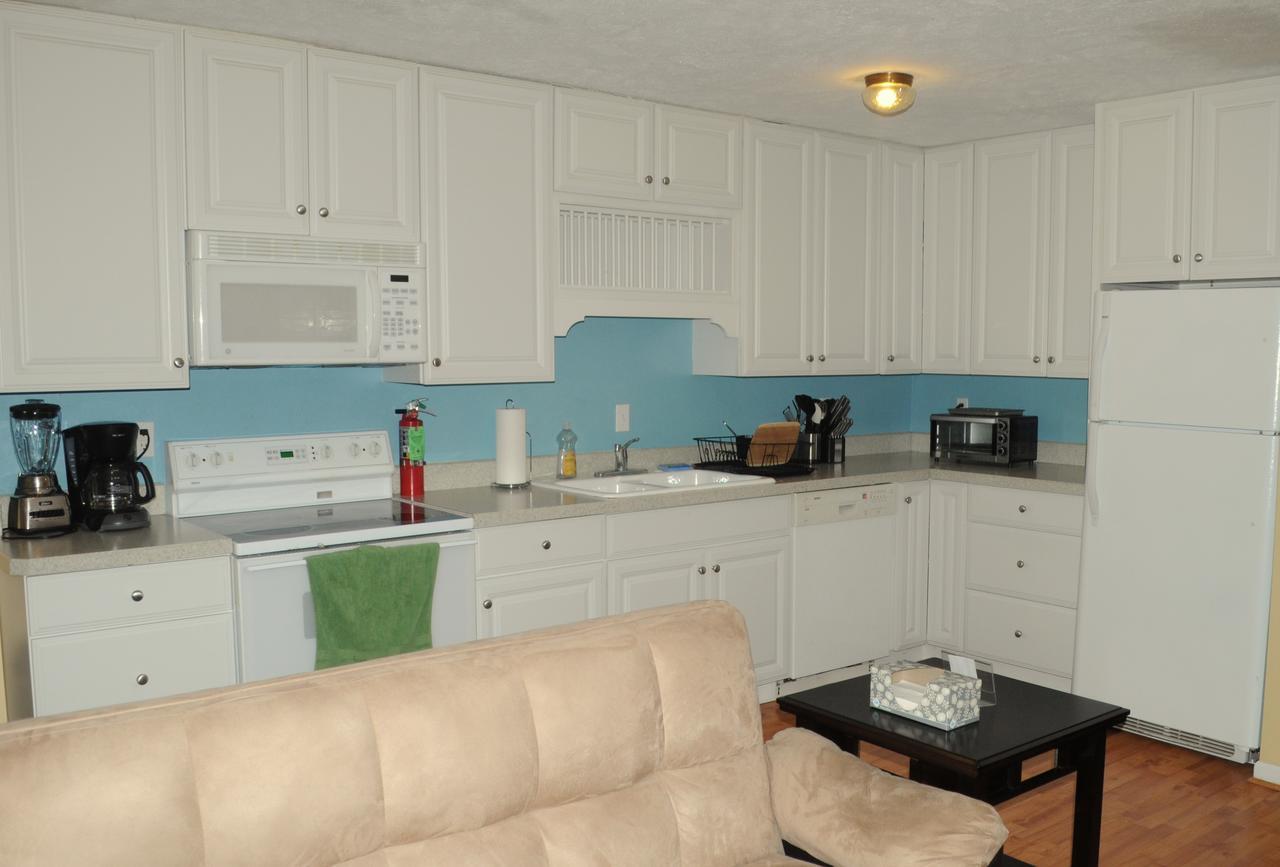 The M-22 Inn Glen Arbor Extérieur photo