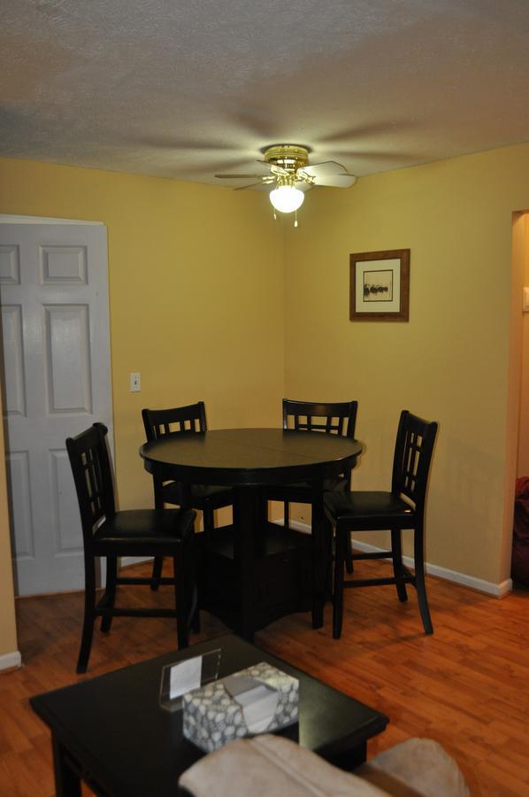 The M-22 Inn Glen Arbor Extérieur photo